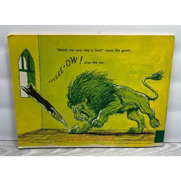 Puss In Boots by M Jean Craig Illustrated Robert Jones Scholastic Books 1972 - Picture 2 of 9